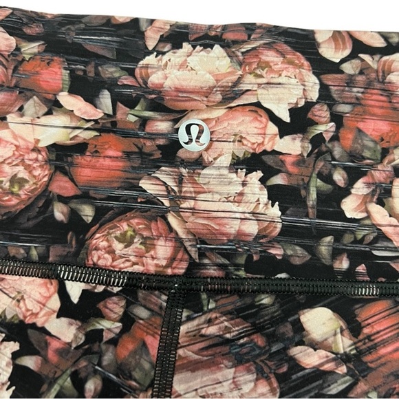 $128 Lululemon Wunder Under Hi-Rise Tight *Nulux
Peony Multi 8 - Picture 8 of 9